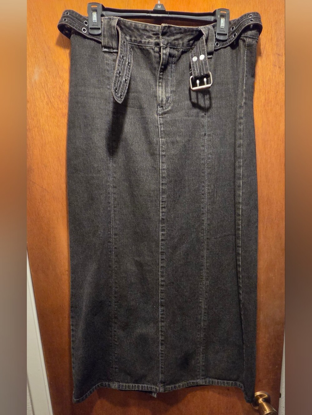 DKNY Black Denim Pencil Skirt with Attached Belt Sz8 - Picture 2 of 10